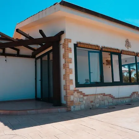 וילה Il Casale Di Bovo Marina מונטאלגרו