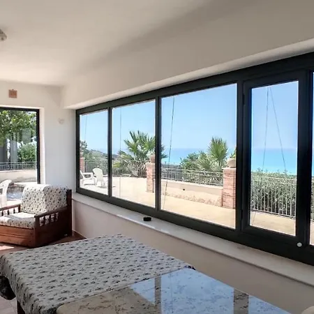 Vila Il Casale Di Bovo Marina