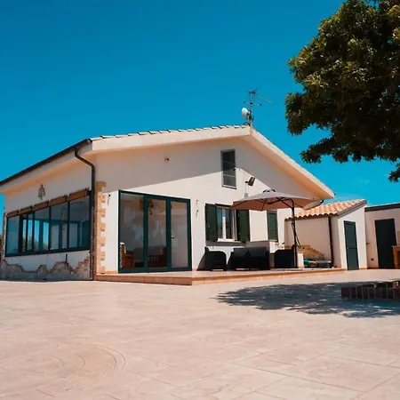 Il Casale Di Bovo Marina Vila Montallegro